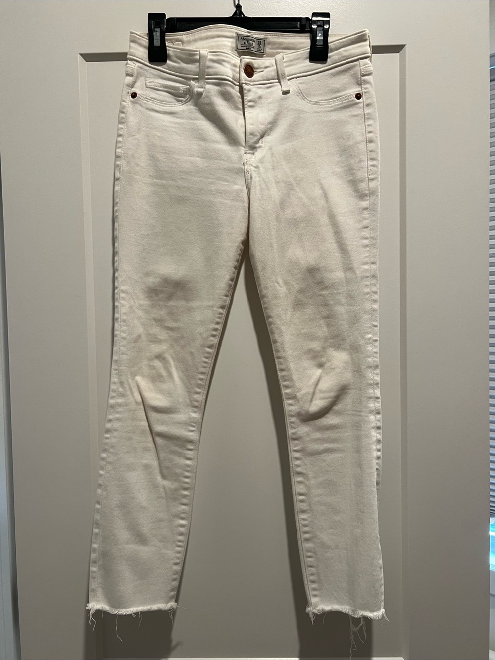 Abercrombie & Fitch Cream Skinny Jeans